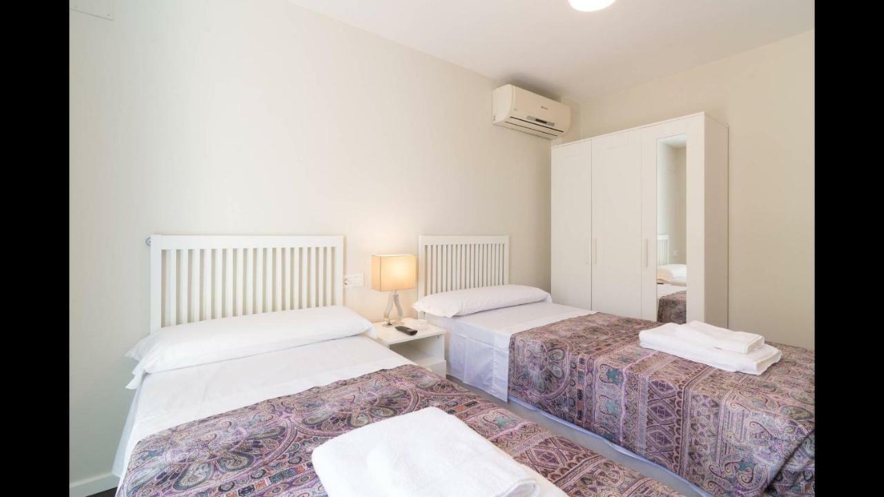Kentia Rooms Malaga Exterior photo