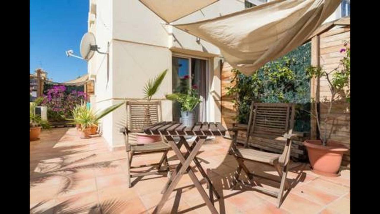 Kentia Rooms Malaga Exterior photo