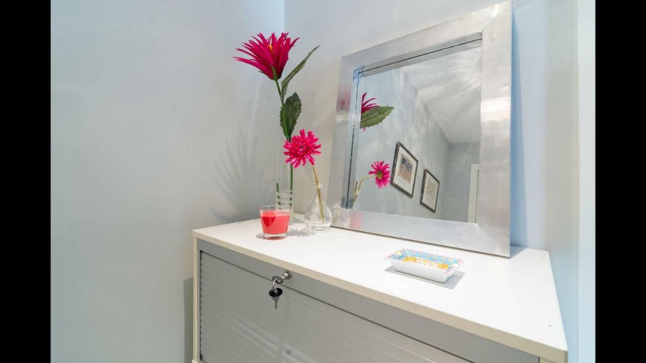 Kentia Rooms Malaga Exterior photo
