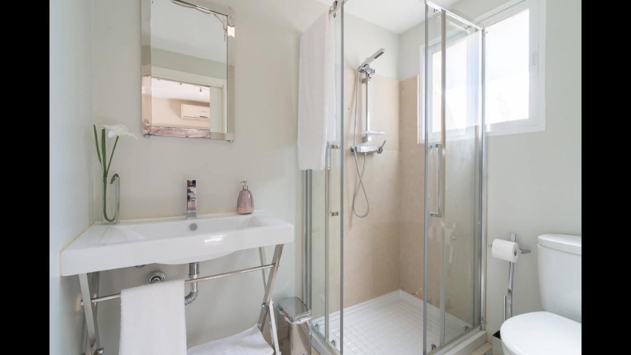 Kentia Rooms Malaga Exterior photo